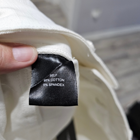 Cynthia Rowley White Floral Embroidered Jeans NWT - Picture 7 of 9